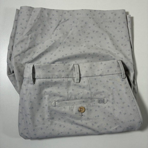Peter Millar Other - Peter Millar Crown Sport Shorts 42 8.5" Gray Ice All Over AOP Print Performance